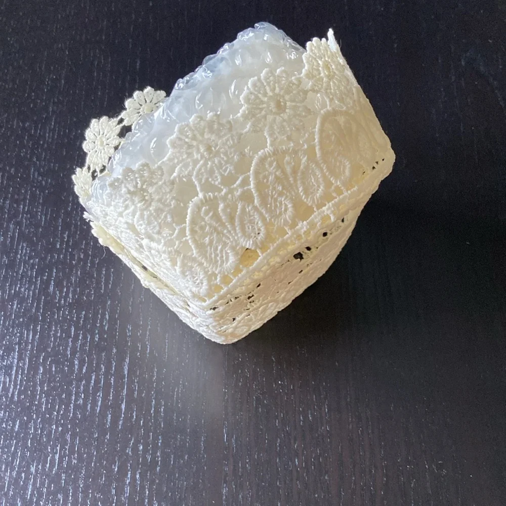 NIB Heart shaped lace baskets